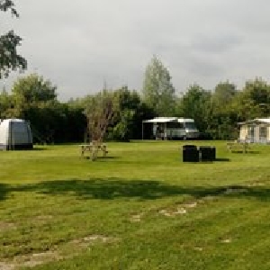 Ruime en goed beschutte plaatsen op De Avonturier in Elim