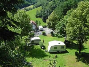 Minucamping Zur Mühle in Wolfach/kirnbach, kleine camping in het Zwarte Woud, Duitsland