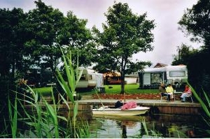 Boerencampin g De Maar in Baflo, mini-camping in de provincie Groningen